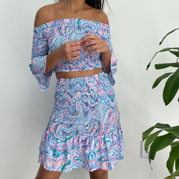 Lilly Pulitzer Dresses & Skirts - Lilly pulitzer two piece shirred skirt and top set